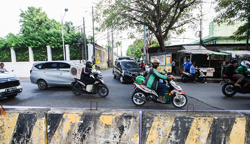 Potret Jembatan Kapin Pondok Kelapa Ditutup Permanen - Bagian 3