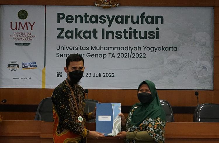 UMY Tasyarufkan Dana Zakat Institusi Senilai Rp1,25 Miliar