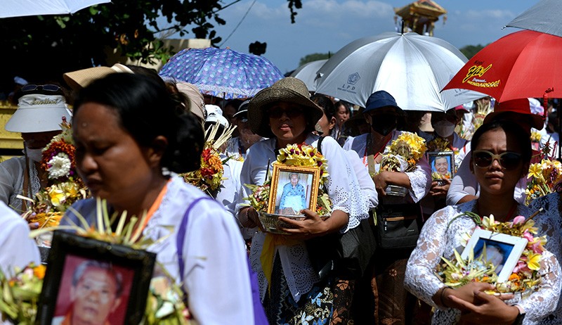 Ritual Ngaben Massal, 117 Jasad Dikremasi di Perairan Padangbai Bali - Bagian 5