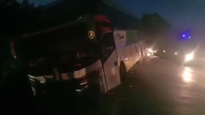 Bus Membawa Rombongan Jamaah Haji Kecelakaan di Jalan Lintas Sumatera Aek Loba