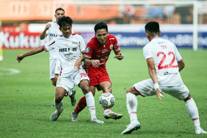 Laga Pekan Kedua Liga 1, Persija Kalahkan Persis 2-1 - Bagian 5