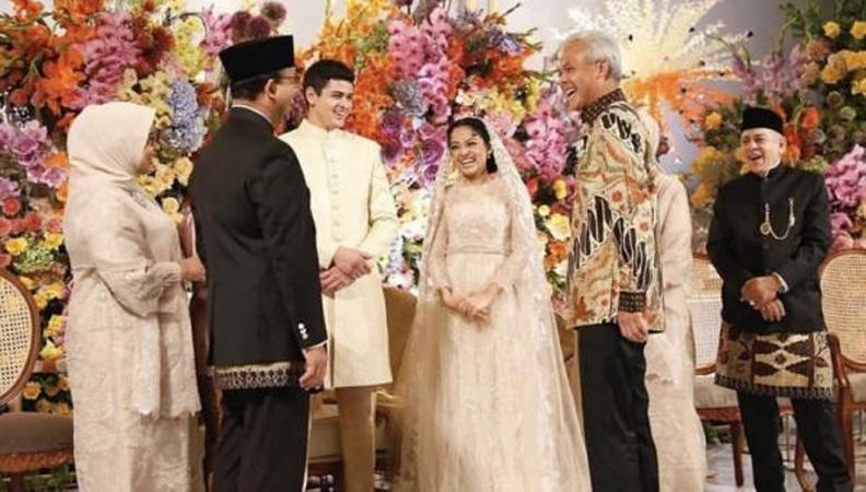 Momen Canda Tawa Ganjar saat Menghadiri Resepsi Pernikahan Putri Anies Baswedan