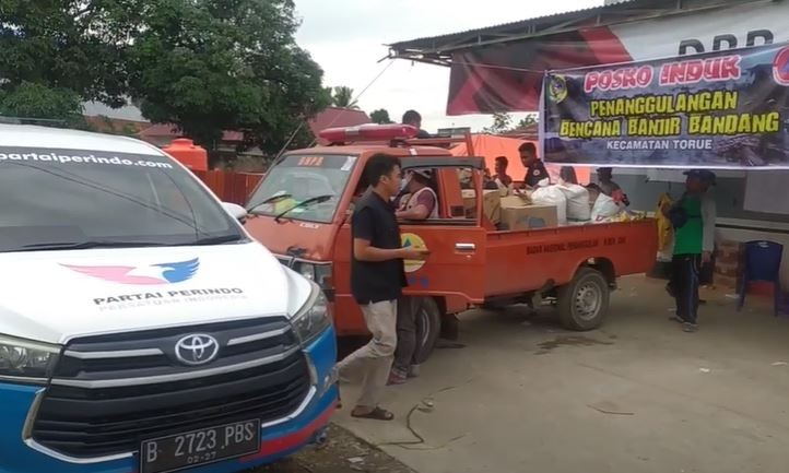 DPW Perindo Sulteng dan Relawan Merah Putih Serahkan Bantuan ke Korban Banjir Bandang Parimo