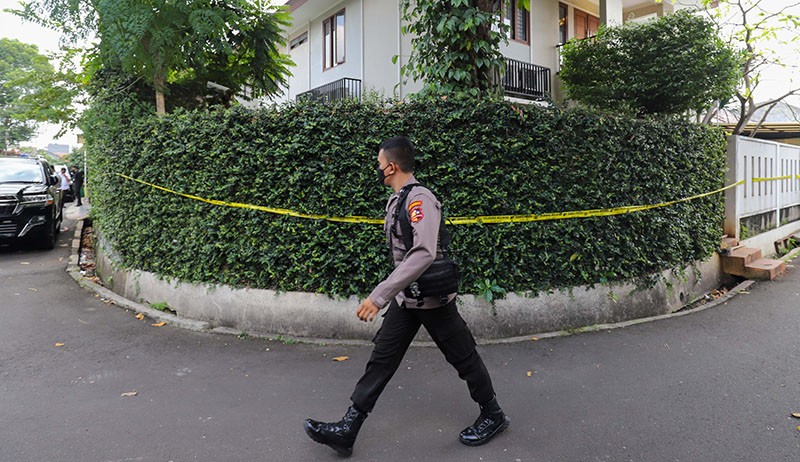 Timsus Kepolisian Uji Balistik Penembakan Brigadir J di Rumah Irjen Ferdy Sambo - Bagian 4