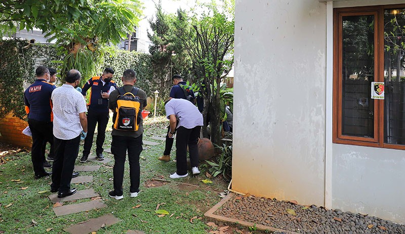 Timsus Kepolisian Uji Balistik Penembakan Brigadir J di Rumah Irjen Ferdy Sambo - Bagian 2