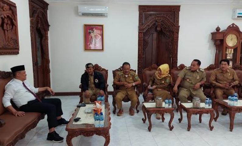 Cerita Eri Listiawan, Kades Grenggeng Kebumen yang Wakili Indonesia di KTT New Rural Jerman