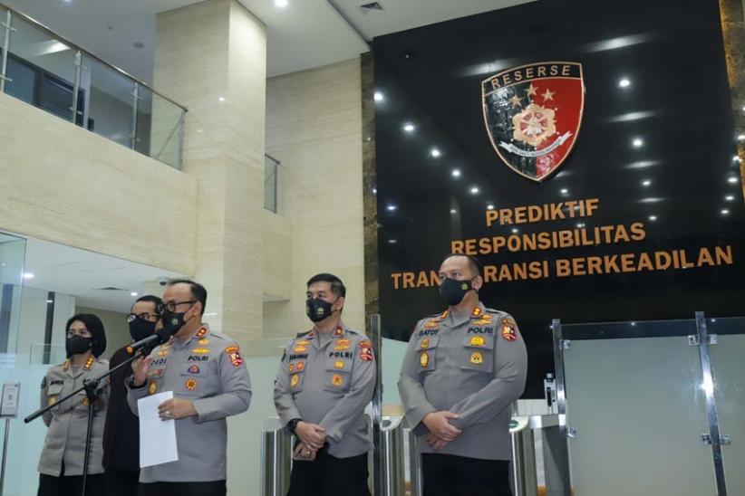 Bharada E Resmi Tersangka Penembakan Brigadir J - Bagian 3
