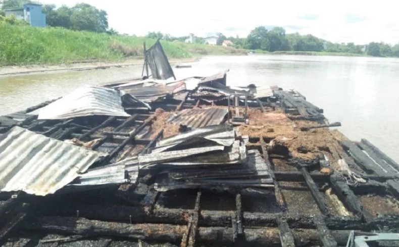 Kebakaran Rumah Pengolahan Kratom di Sungai Kapuas, Korban Rugi Rp80 Juta