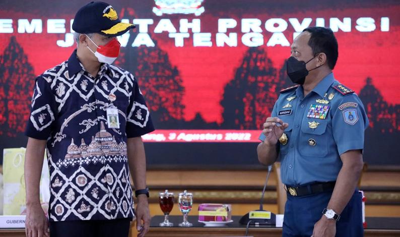 Jenderal Bintang Tiga TNI AL Temui Ganjar Pranowo, Ada Apa?