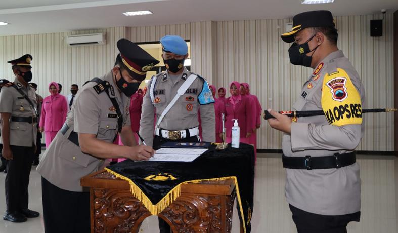  Kasat Intelkam dan Kapolsek Karangtengah Diganti, Ini Pesan Kapolres Demak