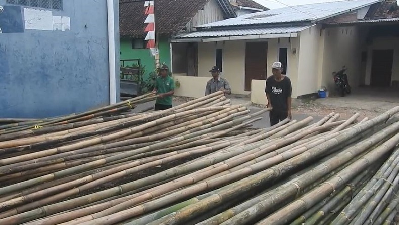 Momen Agustusan, Penjualan Pedagang Bambu di Banjarnegara Naik 150 Persen