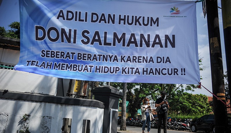 Doni Salmanan Jalani Sidang Dakwaan, Korban: Dia Telah Membuat Hidup Kami Hancur - Bagian 1