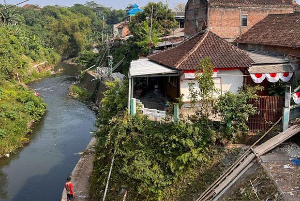 title Pemkot Yogyakarta Kerja Keras Kurangi Kawasan Kumuh Pemkot Yogyakarta Kerja Keras Kurangi Kawasan Kumuh