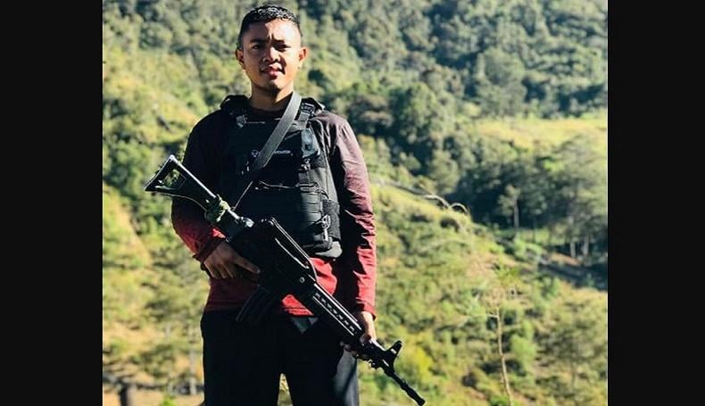 title Sosok Prada Sandhi Wiratawa, Prajurit TNI di Lanny Jaya yang Gugur Tertembak di Kepala Sosok Prada Sandhi Wiratawa, Prajurit TNI di Lanny Jaya yang Gugur Tertembak di Kepala