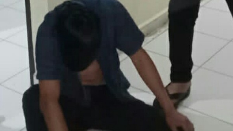 title Mabuk lalu Bikin Onar di Tempat Hiburan, Pria Tomohon Ini Ditangkap saat Terkapar Mabuk lalu Bikin Onar di Tempat Hiburan, Pria Tomohon Ini Ditangkap saat Terkapar