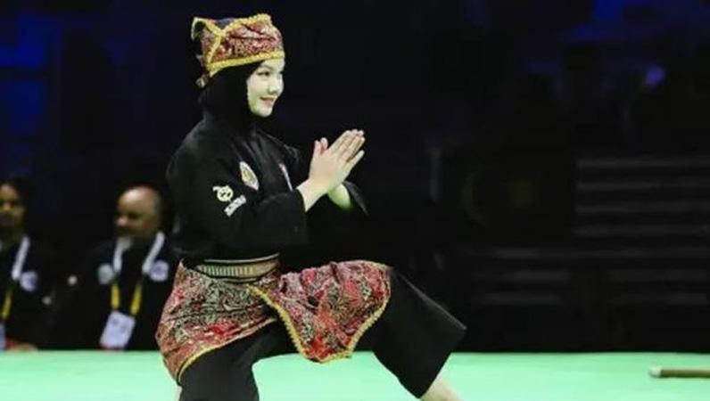 Viral Atlet Cantik Pencak Silat Beragama Kristen Pakai Jilbab, Alasannya Bikin Terenyuh