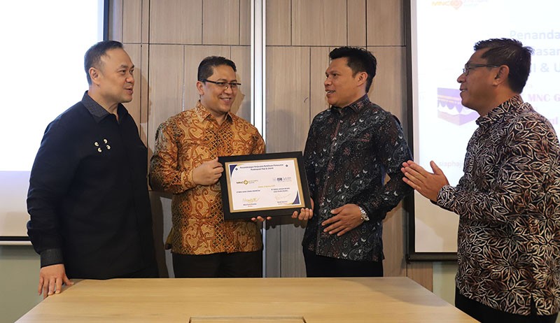 MNC Guna Usaha Indonesia-ESQ Group Kerja Sama Pembiayaan Umrah dan Haji Khusus - Bagian 1