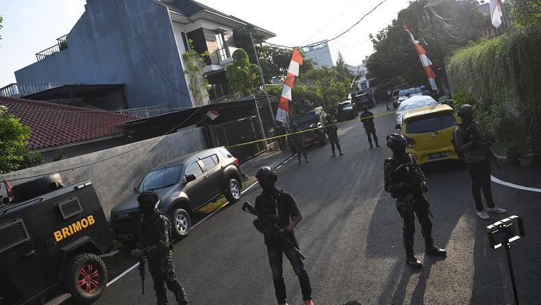 Polri Tegaskan Tak Ada Bungker Uang Rp900 Miliar Di Rumah Sambo, Video ...