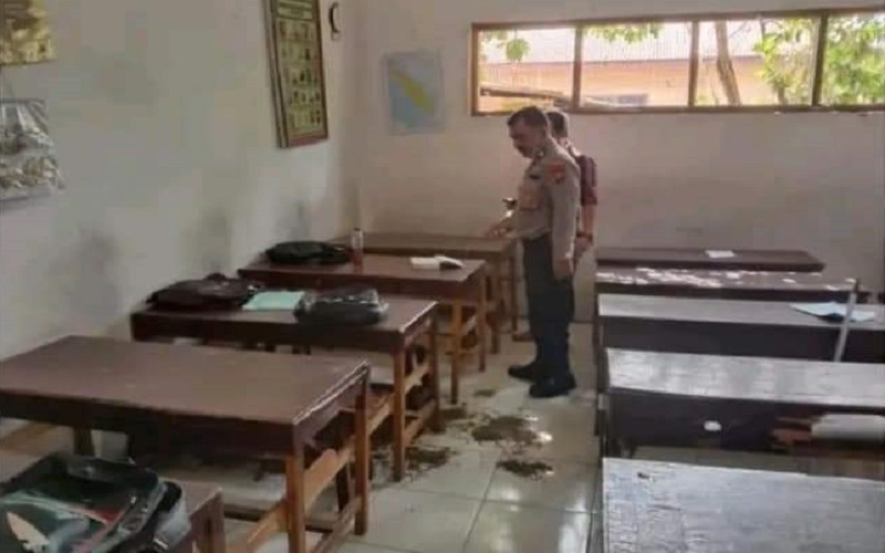 title Pembunuh Siswa SD saat Belajar dalam Kelas di Deliserdang Ditangkap Pembunuh Siswa SD saat Belajar dalam Kelas di Deliserdang Ditangkap