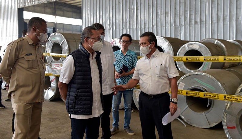 Kemendag Sita Produk Baja Senilai Rp41,6 M, Mendag Zulhas Bersikap Tegas: Tertibkan dan Amankan - Bagian 2