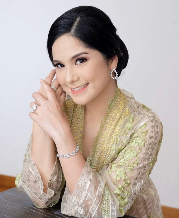 7 Artis Cantik Yang Jadi Istri Tni Tampil Memesona Saat Berseragam Ibu Persit