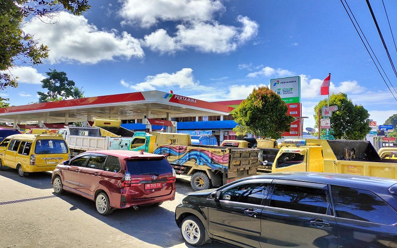 Antrean BBM Kembali Terjadi di Sejumlah SPBU Kota Sorong 