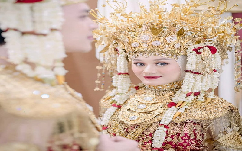 Pakaian Adat Sumatera Selatan, Simbol Kemewahan dan Kebesaran 