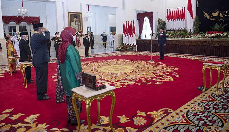 Anugerah Tanda Kehormatan bagi Tenaga Kesehatan yang Gugur Menangani COVID-19  - Bagian 2