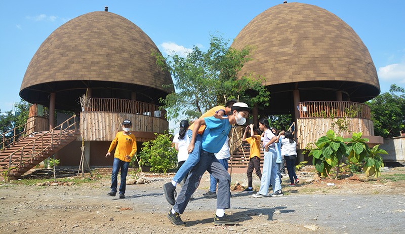 Potret Semangat Belajar Siswa Sekolah Alam Kebon Dalem Semarang - Bagian 3