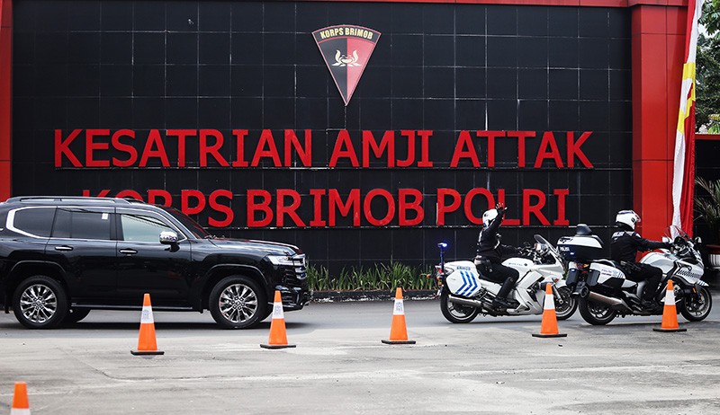 Komnas HAM Periksa Irjen Ferdy Sambo, Wakapolri Datangi Mako Brimob - Bagian 1