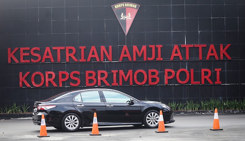 Komnas HAM Periksa Irjen Ferdy Sambo, Wakapolri Datangi Mako Brimob - Bagian 2