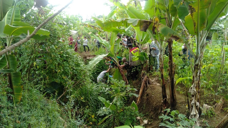 Wanaraja Garut Gempar, Pria dengan Leher Terlilit Tali Ditemukan di Sungai