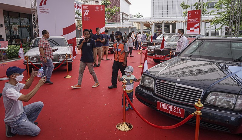 Sambut HUT RI, Mobil-Mobil Kepresidenan Nongkrong di Sarinah - Bagian 2