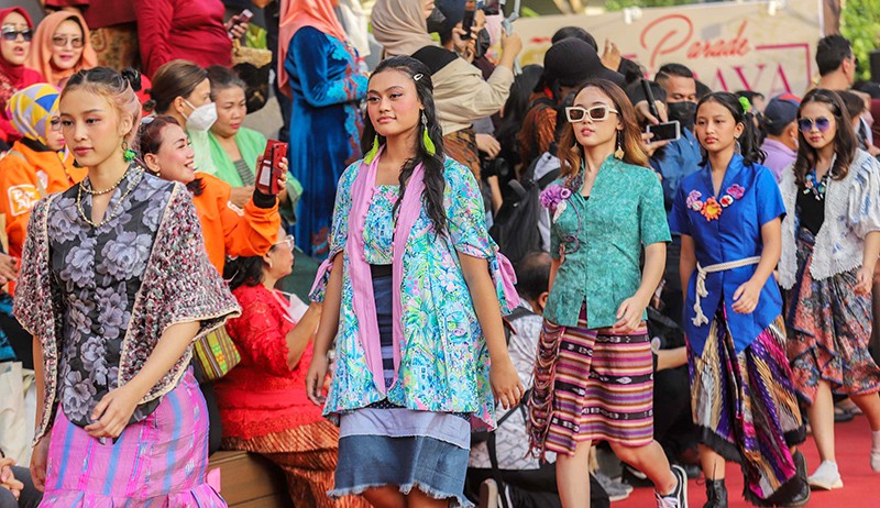 Kemeriahan Parade Kebaya Nusantara di Anjungan Sarinah - Bagian 3