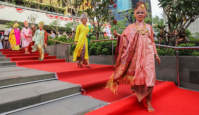 Kemeriahan Parade Kebaya Nusantara di Anjungan Sarinah - Bagian 4