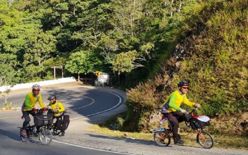 Cerita 4 Pesepeda Asal Bandung Gowes Keliling Pulau Lombok, Tanjakan Penuh Tantangan