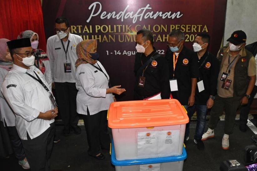 Malam Ini KPU Tutup Pendaftaran Parpol Calon Peserta Pemilu 2024 - Bagian 3