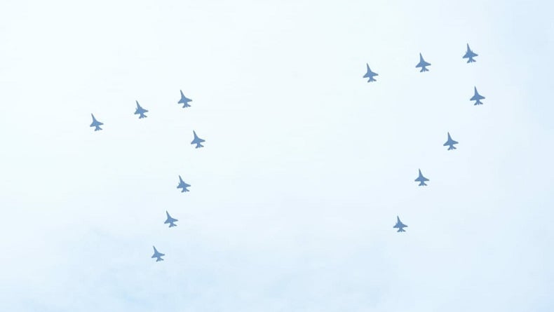 Keren! Pesawat F-16 TNI AU Akan Bentuk Angka 77 di Udara saat Peringatan HUT RI