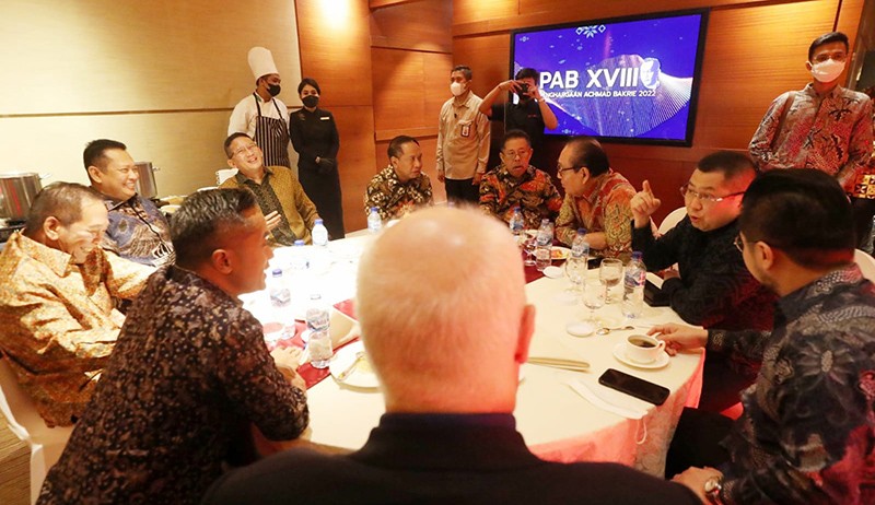 HT Hadiri Penghargaan Achmad Bakrie 2022 - Bagian 2