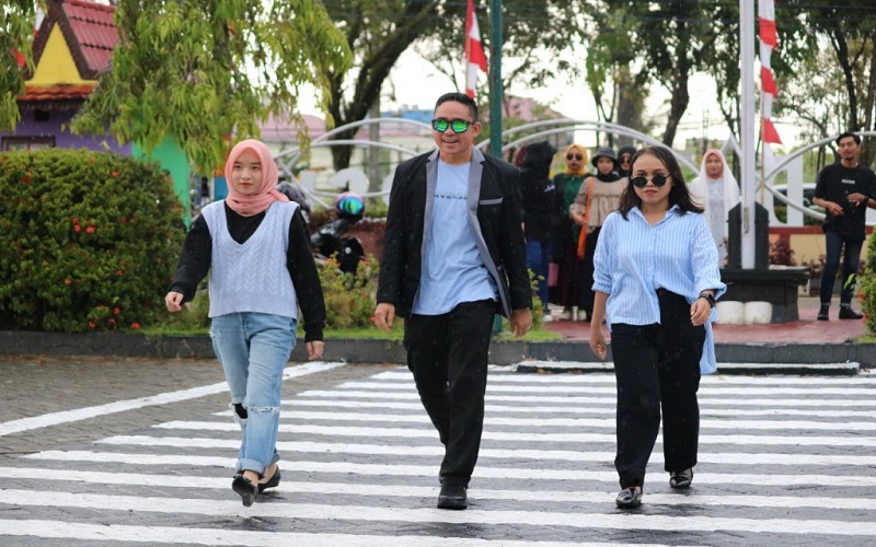 Ada Camat Dicopot gegara Buat Video TikTok ala Citayam Fashion Week, Pegawai Ini Malah Dapat Izin