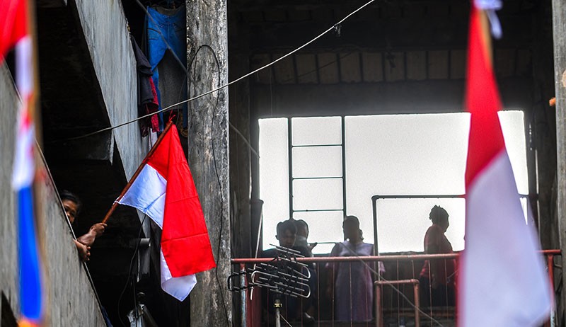 Bagi-Bagi 10.000 Bendera Merah Putih di Palembang - Bagian 5