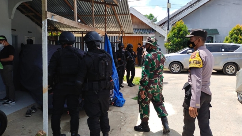 Terduga Teroris yang Diamankan Densus 88 di Jambi Berprofesi Pengecer Kerupuk