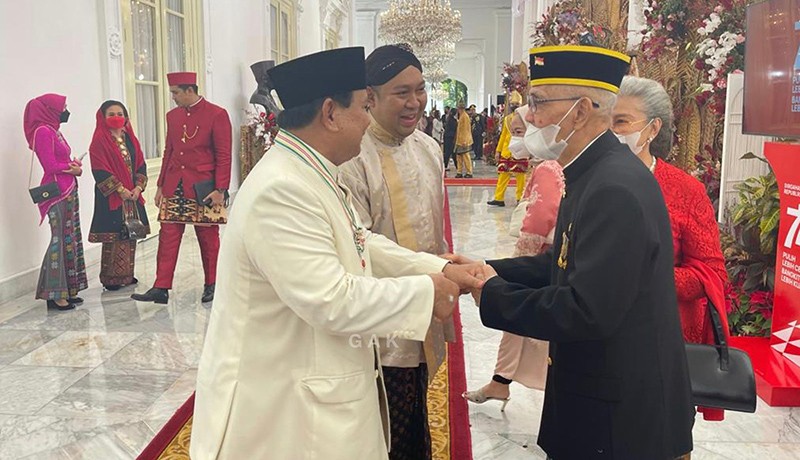 Momen Kehangatan Prabowo dengan Megawati, Try Sutrisno, hingga Sinta Wahid - Bagian 4