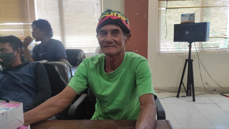 Disperkimhub Bangka Barat Serahkan 30 Unit Bantuan Rumah Swadaya ke Warga