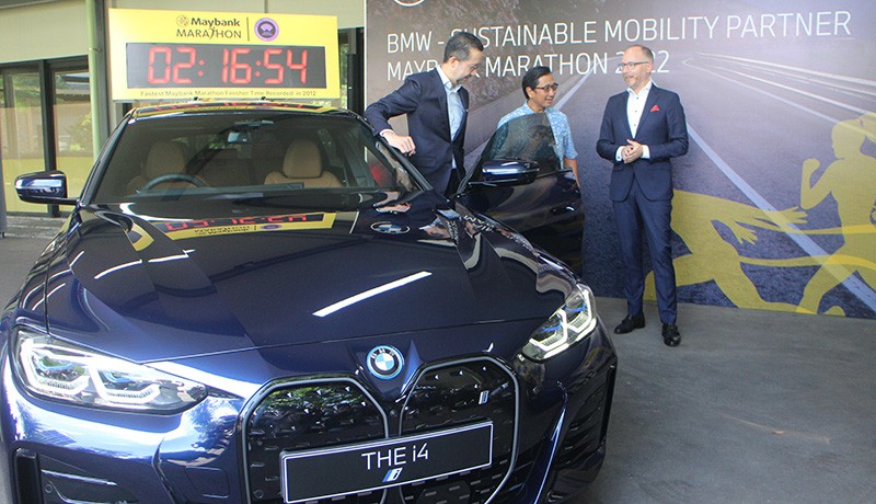 Kendaraan Listrik BMW i4 dan iX Hadir pada Ajang Maybank Marathon 2022 di Bali - Bagian 2