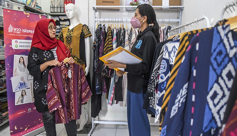 XL Axiata Berikan Dukungan untuk UMKM Perempuan - Bagian 1