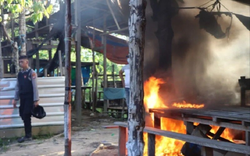 Penggerebekan Arena Judi di Tarakan Bocor, Polisi Hanya Bakar dan Robohkan Bangunan 