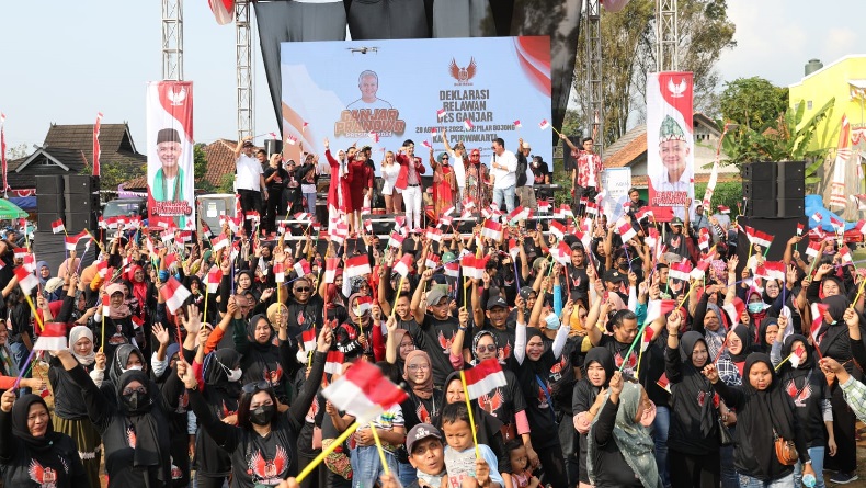 Relawan Des Ganjar dan Ribuan Warga Desa di Purwakarta Deklarasikan Dukungan