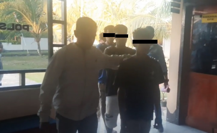 Bejat, Pelajar Ini Ajak 2 Pria Beristri Perkosa Pacarnya saat Mabuk Miras