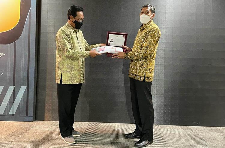 Sri Sultan Terima Uang Terbaru dari Bank Indonesia Berkode HBX Berseri Tanggal Kelahiran